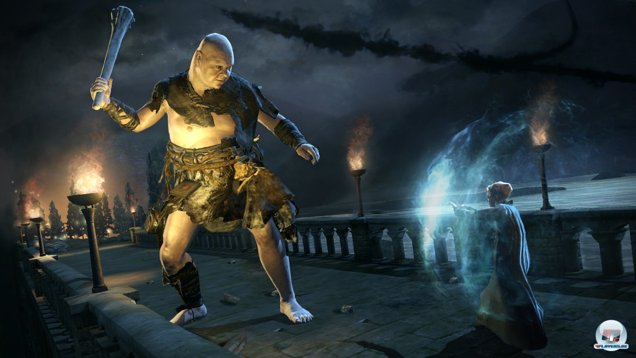 Im Laufe der Kampagne steuert man mehrere Figuren - u.a. tritt man mit Prof. McGonagall gegen einen dicken Giganten an. Allerdings unterscheiden sich die Figuren nur optisch, spielerisch sind sie &uuml;ber weite Teile identisch.