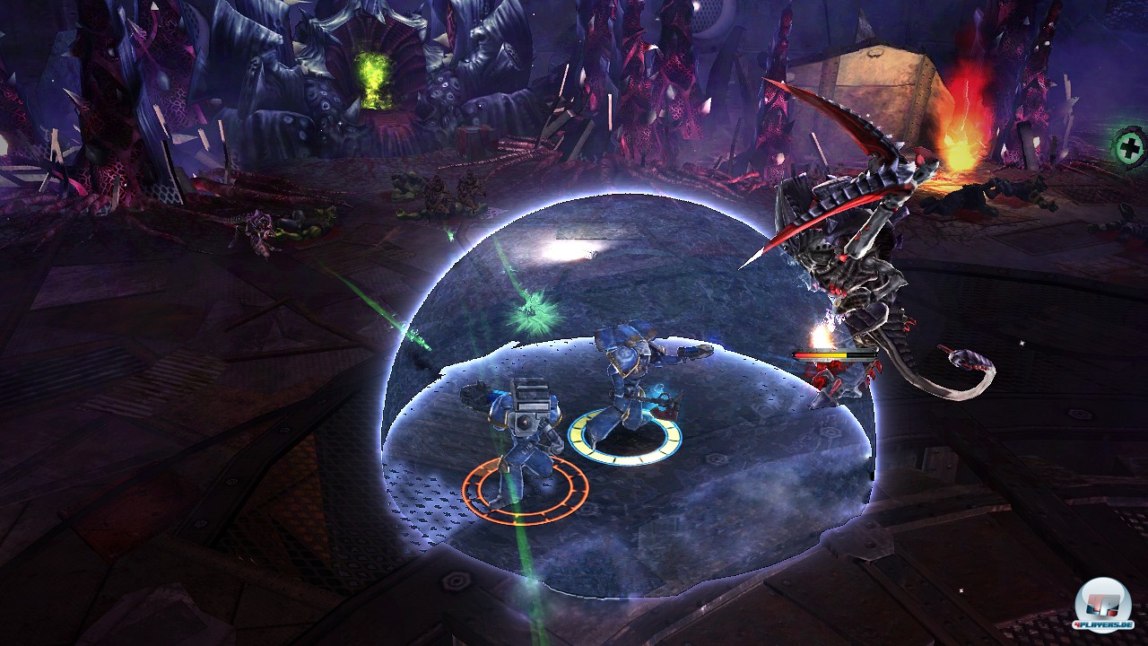 Der Energieschild ist eines der zahlreichen Power-Ups, mit denen man die Lebensdauer des Space Marines verlängern kann. Der Energieschild ist eines der zahlreichen Power-Ups, mit denen man die Lebensdauer des Space Marines verlängern kann.