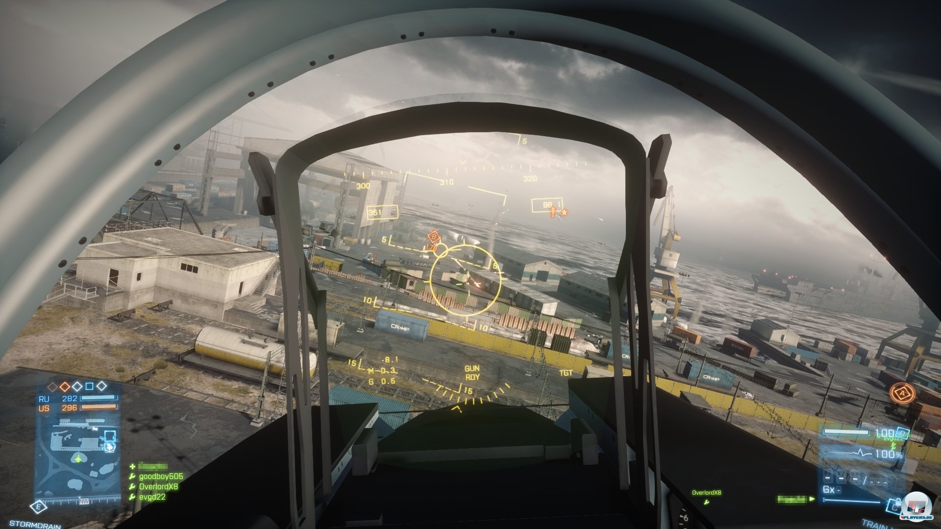 Die Vehikelsteuerung schreit nach Gamepad oder Joystick - mit Tastatur und Maus gewinnt man hier keinen Blumentopf. Die Vehikelsteuerung schreit nach Gamepad oder Joystick - mit Tastatur und Maus gewinnt man hier keinen Blumentopf.