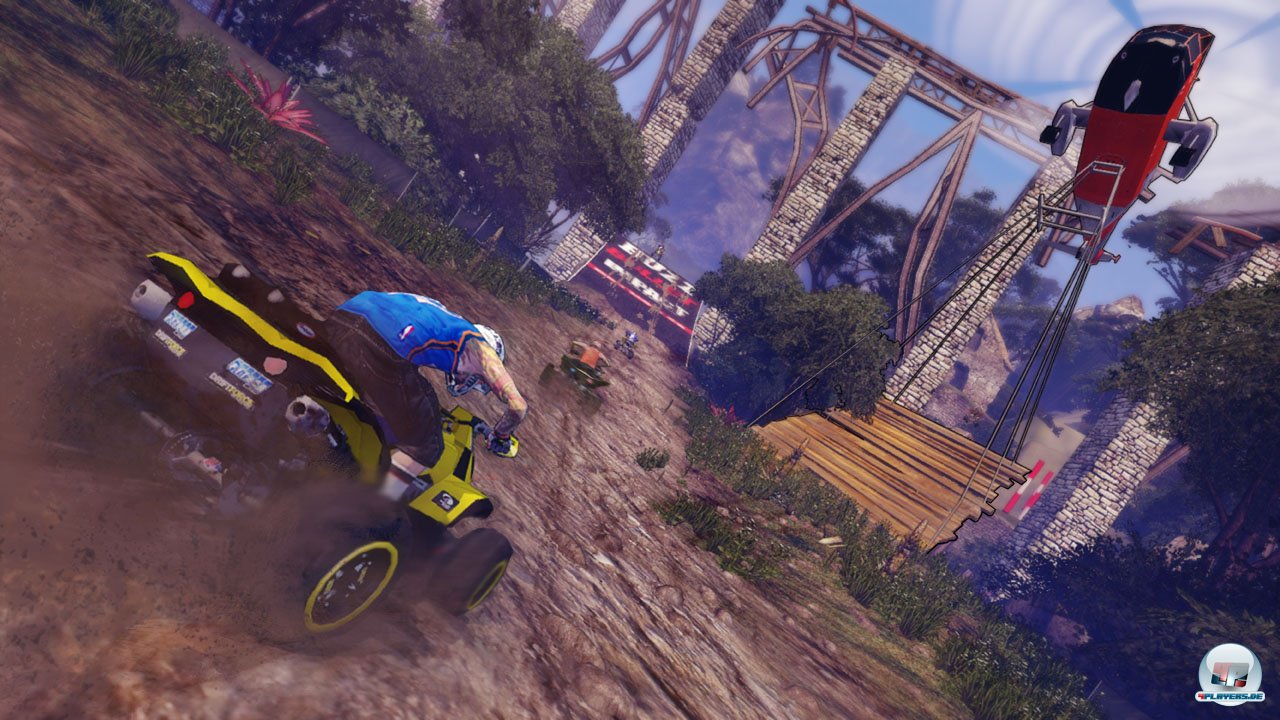 Die Streckenführung ist fast so durchgeknallt wie in nail'd: Hier wird z.B. eine Abkürzung eingeflogen. Die Streckenführung ist fast so durchgeknallt wie in nail'd: Hier wird z.B. eine Abkürzung eingeflogen.