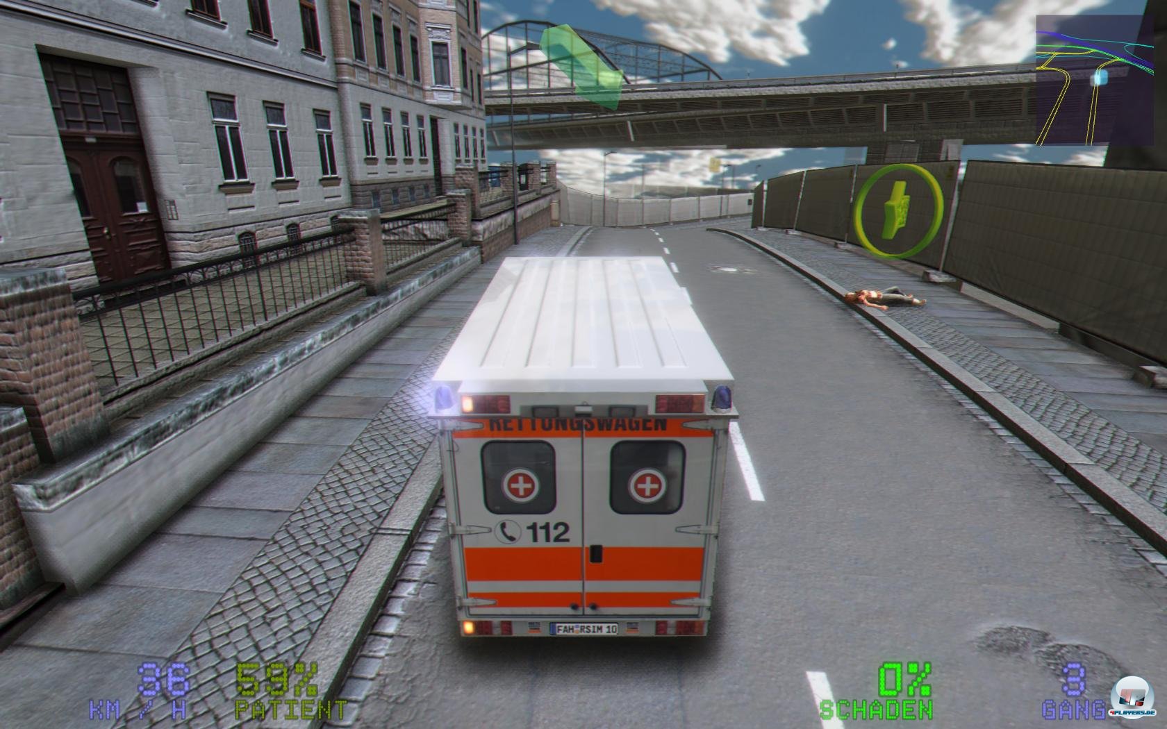 Zu-sp&auml;t-zu-sp&auml;t! Oder doch nicht? Jedenfalls liegt da jemand auf dem Bordstein und ben&ouml;tigt Hilfe.