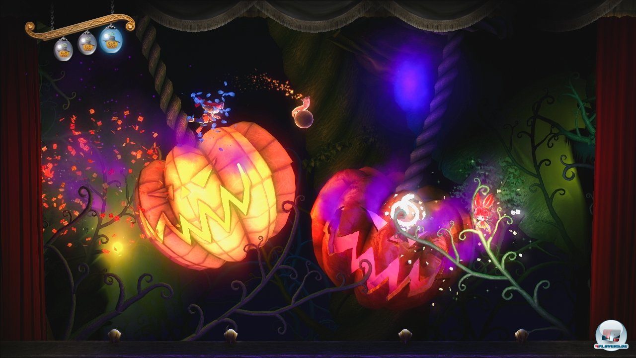 Wie eine kleine Fee unterst&uuml;tzt die Tochter des Sonnengottes den Helden.