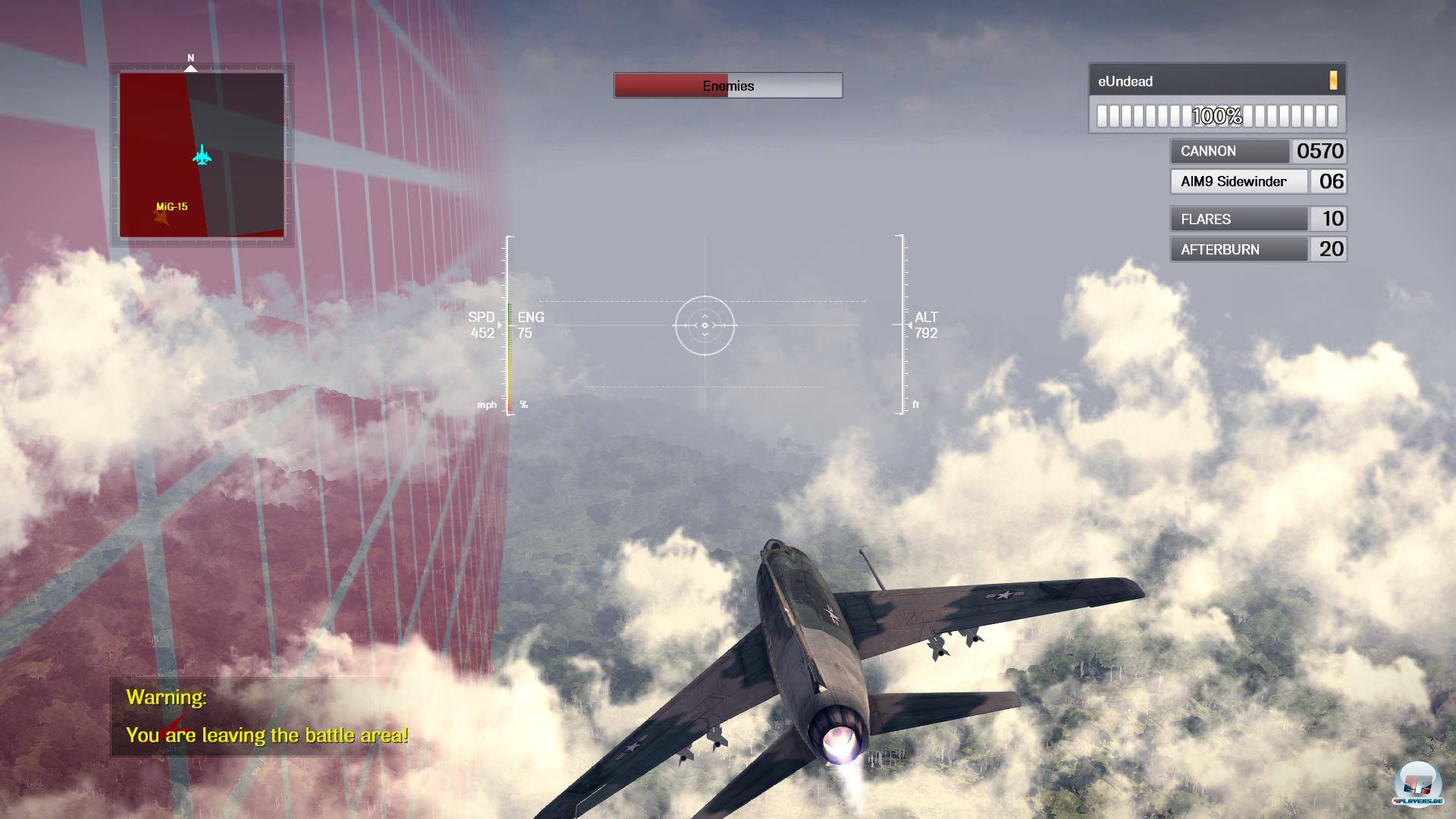 Rote Wände begrenzen die Einsatzgebiete. Sehr immersiv, fast wie in der Realität. Rote Wände begrenzen die Einsatzgebiete. Sehr immersiv, fast wie in der Realität.