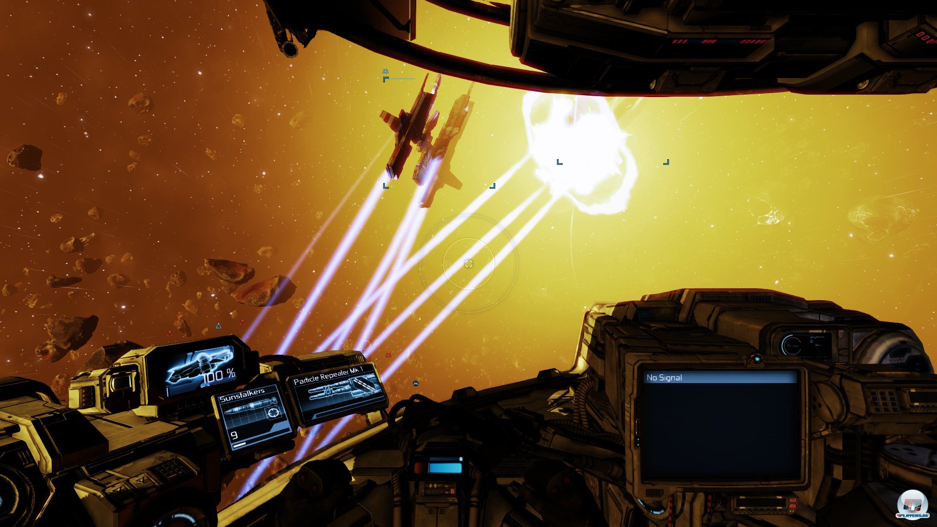 Raumschlachten sehen spektakul&auml;r aus, die Gegner fliegen aber wie Anf&auml;nger und der Kampf gegen Gro&szlig;raumschiffe ist zu leicht.