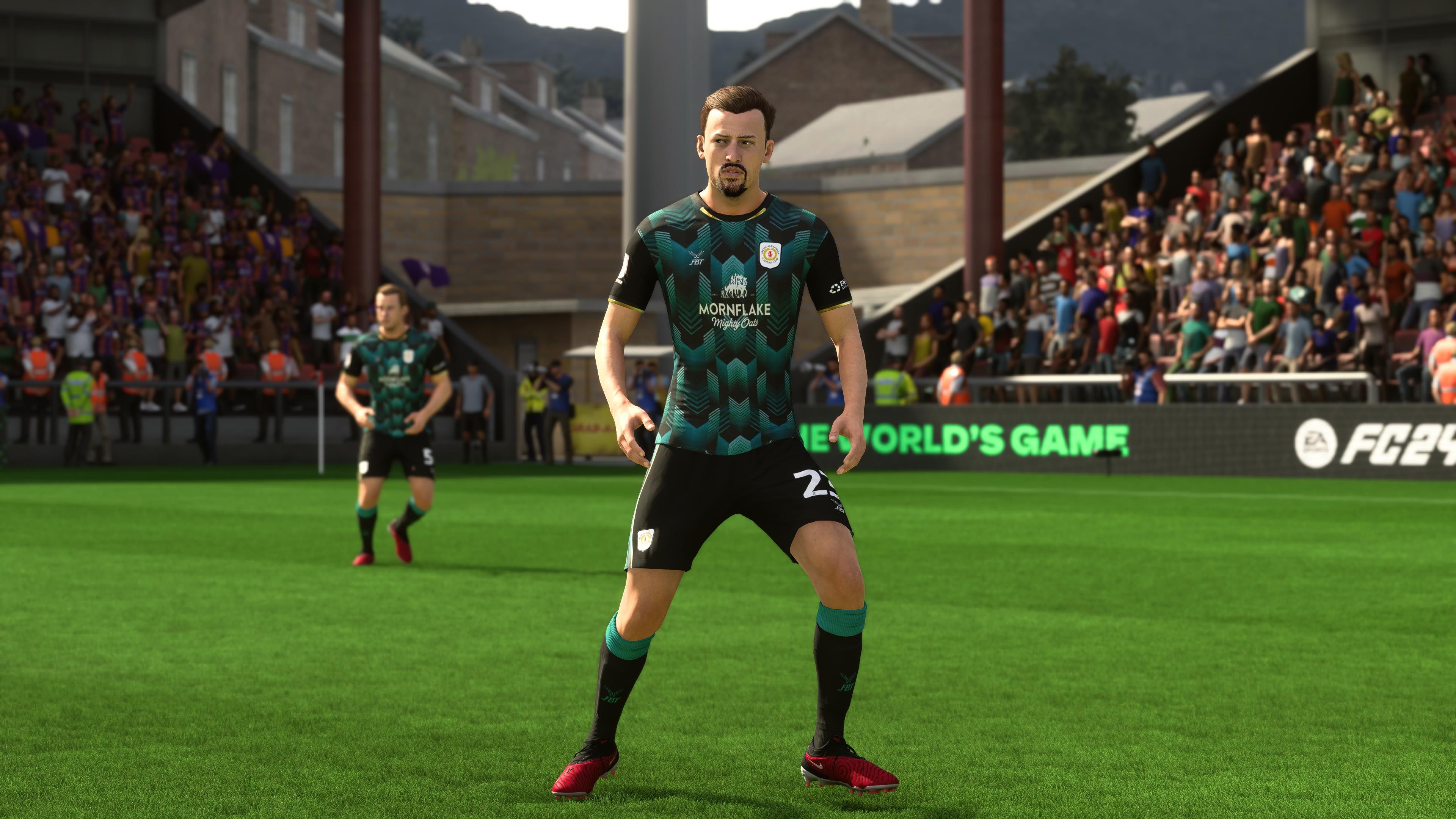 Crewe Alexandra aus der vierten englischen Liga setzt im Ausw&auml;rts-Look auf ein modernes Muster. Die Kombination aus Schwarz und neonartigem T&uuml;rkis wirken im Detail wie das Filmset von Tron oder eine futuristische Stadt.