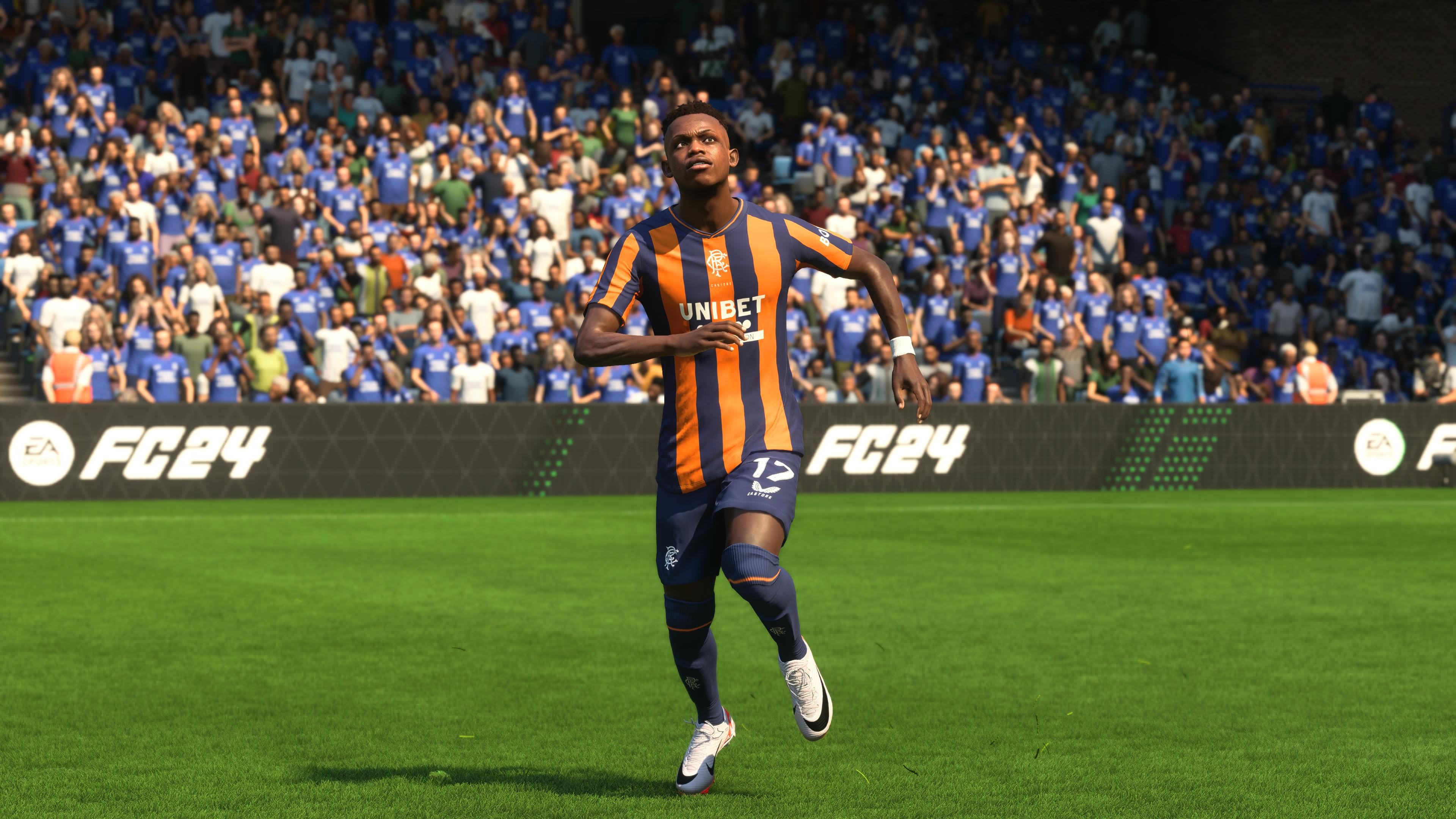 Der Ex-Schalker Rabbi Matondo spielt derzeit beim schottischen Topklub Glasgow Rangers. Deren drittes Trikot kommt diese Saison in dunkelblauen und orangefarbenen L&auml;ngsstreifen. Auff&auml;llig ist dabei auch das klassische Vereinswappen in der Mitte.