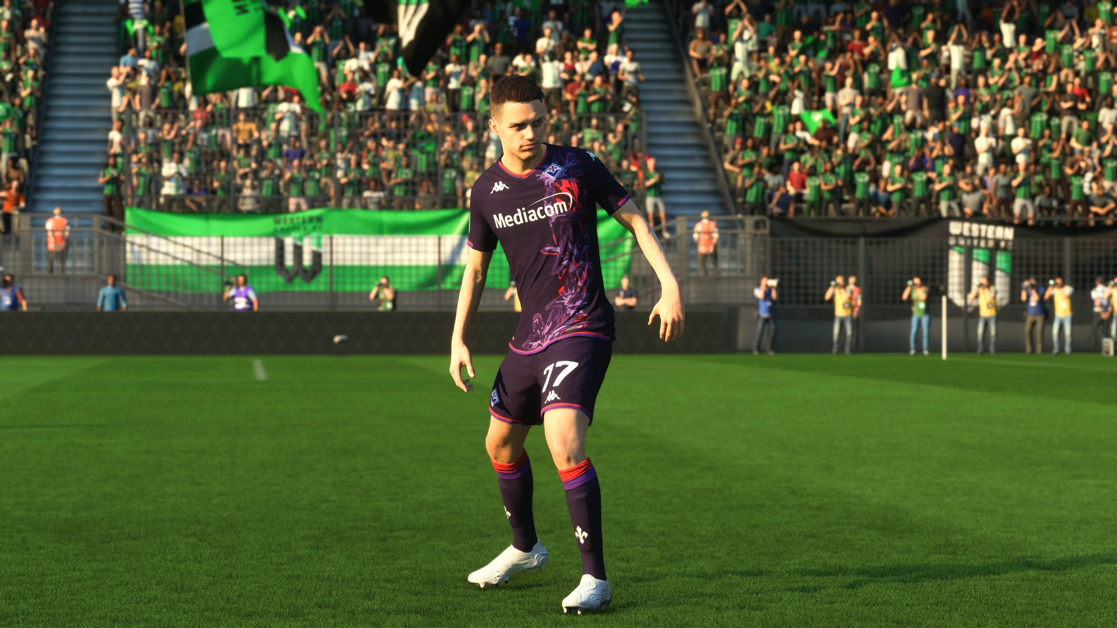 Der Ex-Wolfsburger Josip Brekalo verdient seine Br&ouml;tchen mittlerweile bei Serie-A-Klub AC Florenz. Die &bdquo;Fiorentina&ldquo; spielt traditionell in Violett, das dritte Trikot greift dabei nicht nur verschiedene Lilat&ouml;ne im floralen Muster, sondern auch das Rot aus der Lilie im Vereinslogo auf.