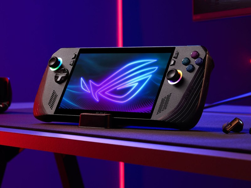 Foto vom Asus ROG Ally X, dem Handheld-PC und Steam Deck-Konkurrenten.